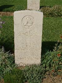 Sangro River War Cemetery - Sardar, 